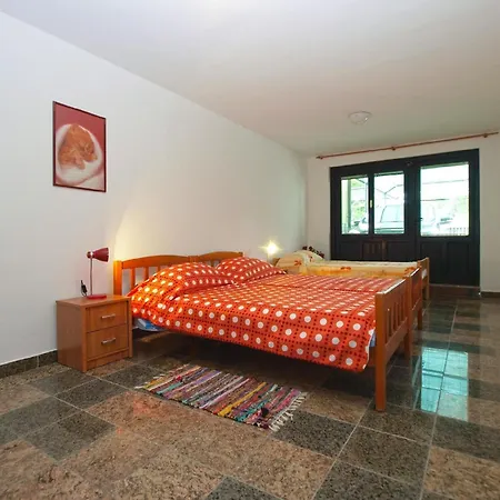 Apartment Fuer 5 Personen Ca 60 Qm In Fazana, Istrien Istrische Riviera *