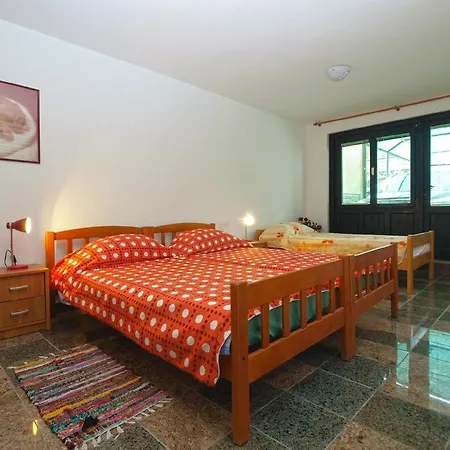 Apartment Fuer 5 Personen Ca 60 Qm In Fazana, Istrien Istrische Riviera